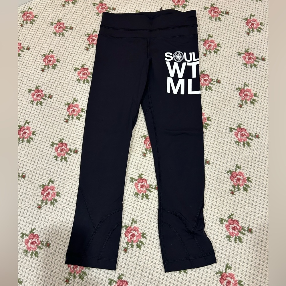 Soul Cycle x Lulu Lemon Watermill Leggings